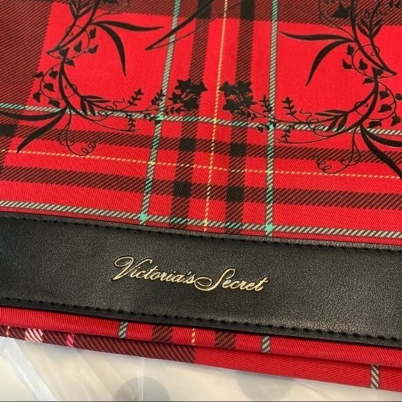 RED VICTORIAS SECRET TOTE - Picture 5 of 8